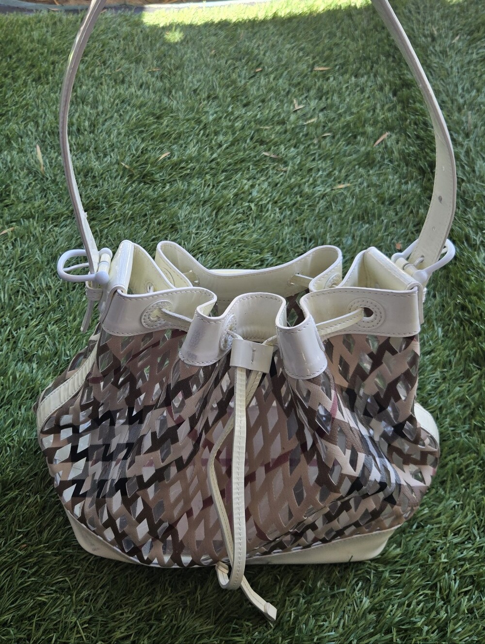 Authentic Burberry Vintage Supernova Check Net Drawstring Bucket Bag